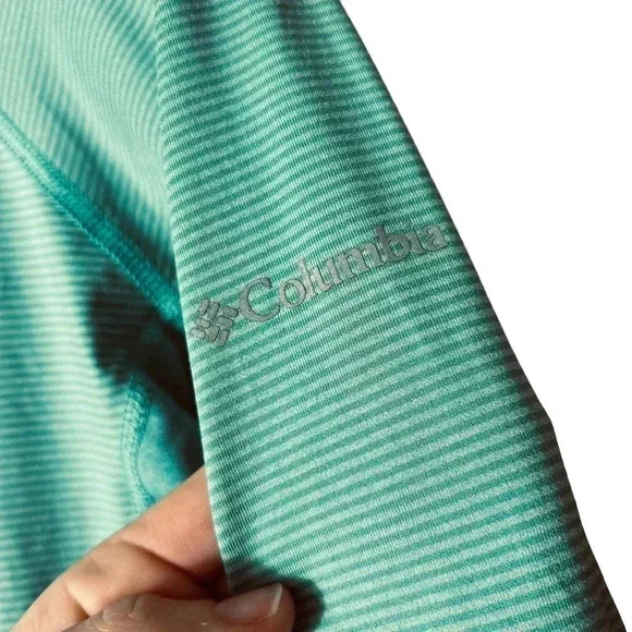 Columbia Teal Pull Over Athletic Shirt Partial Zip size L - Picture 4 of 7